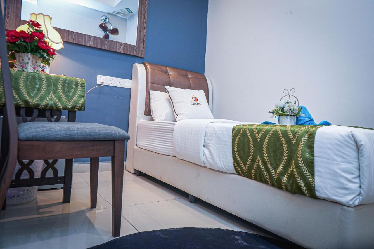 Ghazrins Desaru Hotell Pengerang Exteriör bild