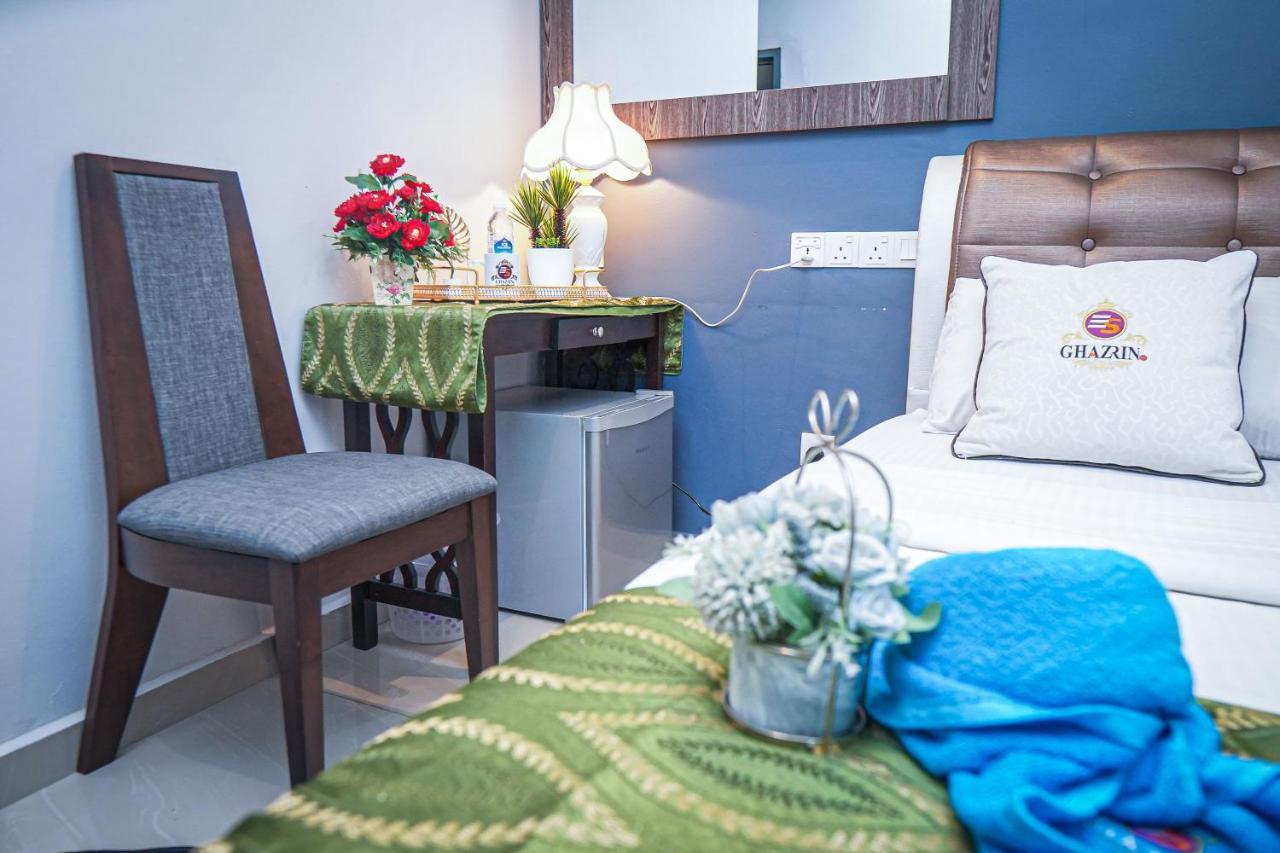 Ghazrins Desaru Hotell Pengerang Exteriör bild